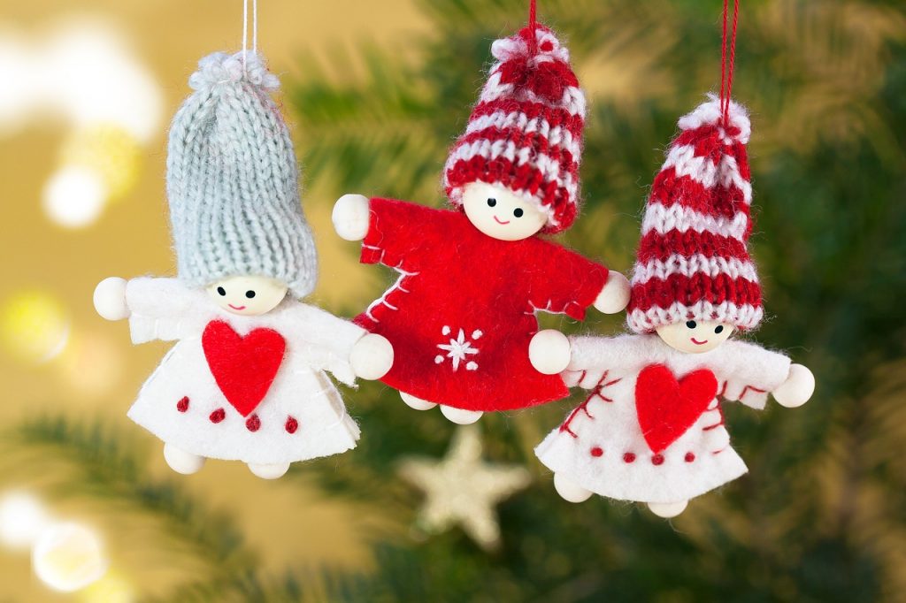 dekoracje świąteczne na choinkę z filcu